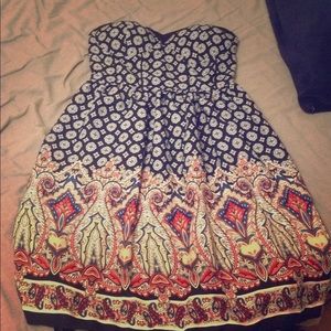 Short strapless dress